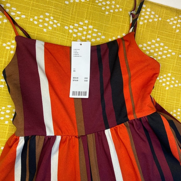 NWT urban outfitters stripped romper - Picture 2 of 2